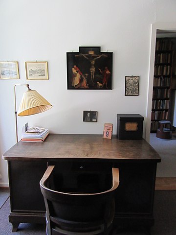 Schrijftafel Karl Barth PHOTO COURTESY KARL BARTH ARCHIV BASEL
